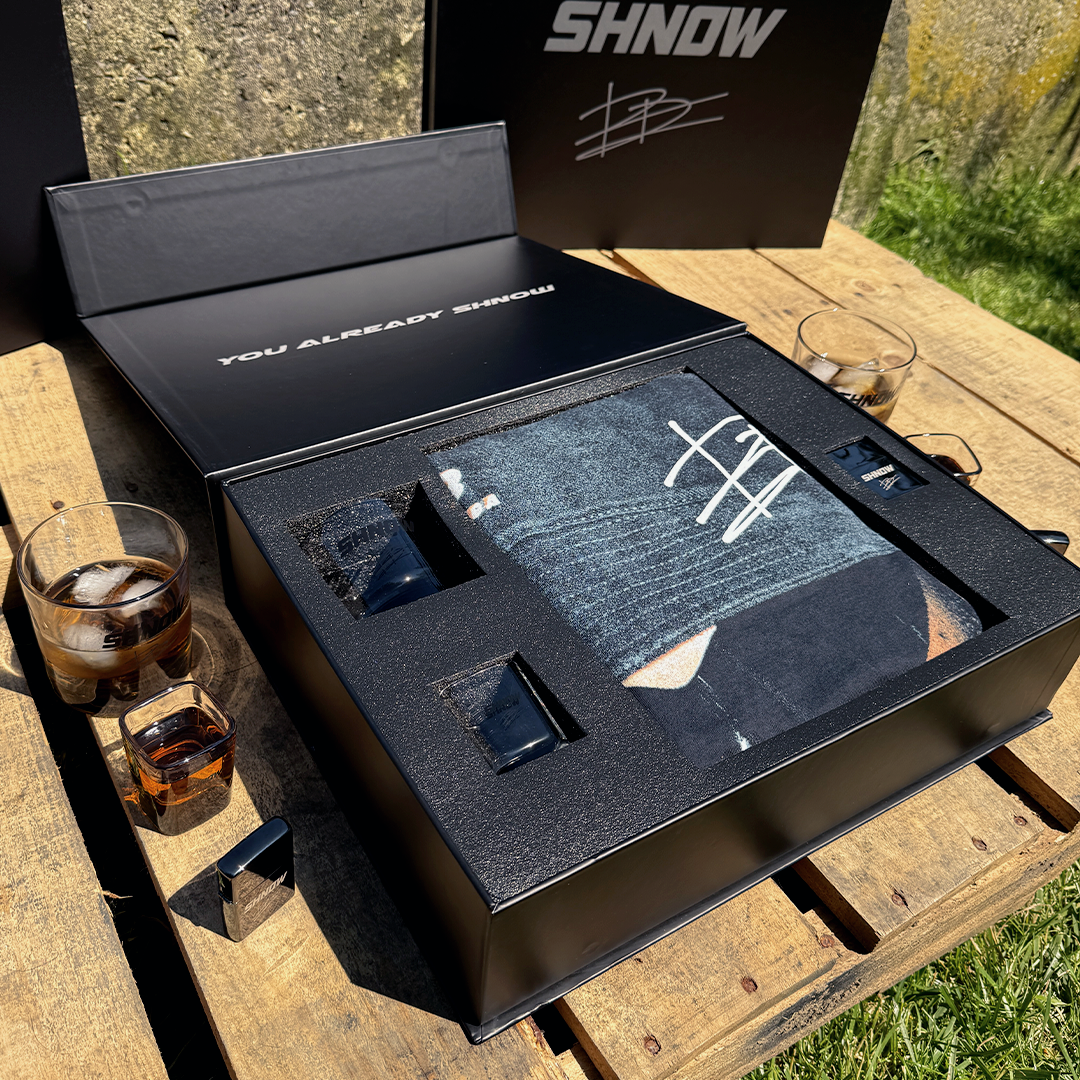 Shnow Exclusive Collectors Box